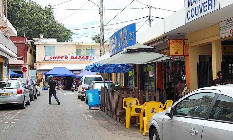 Trottoirs privés ? Saint-Pierre